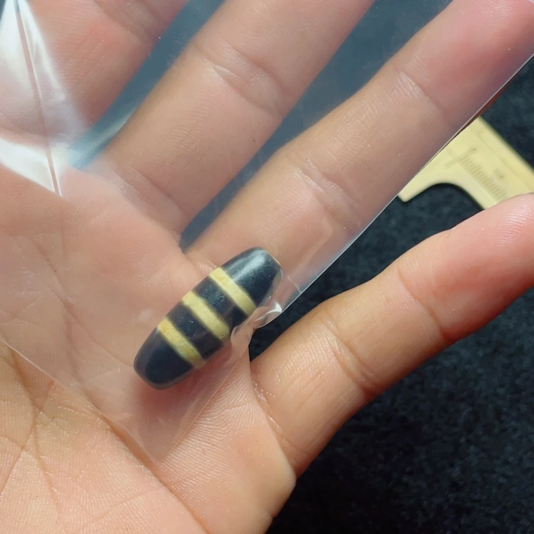 分***寸泥塑藏传的古建筑中