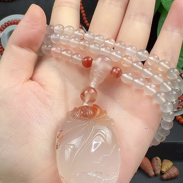 南红玛瑙未镶嵌手串              南红荔枝冻项链 锦鲤牌