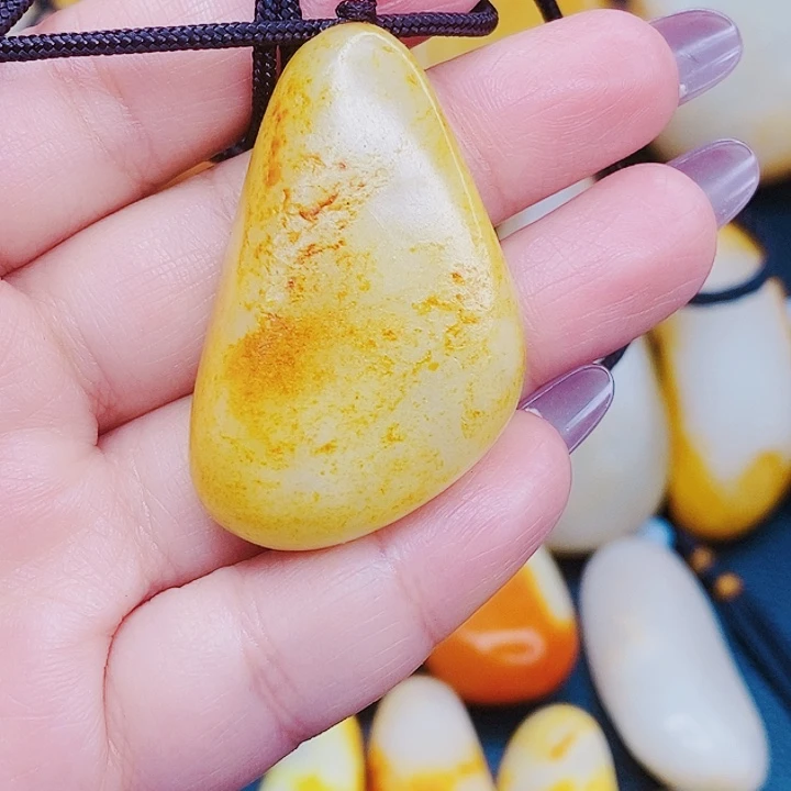 未镶嵌和田玉挂件