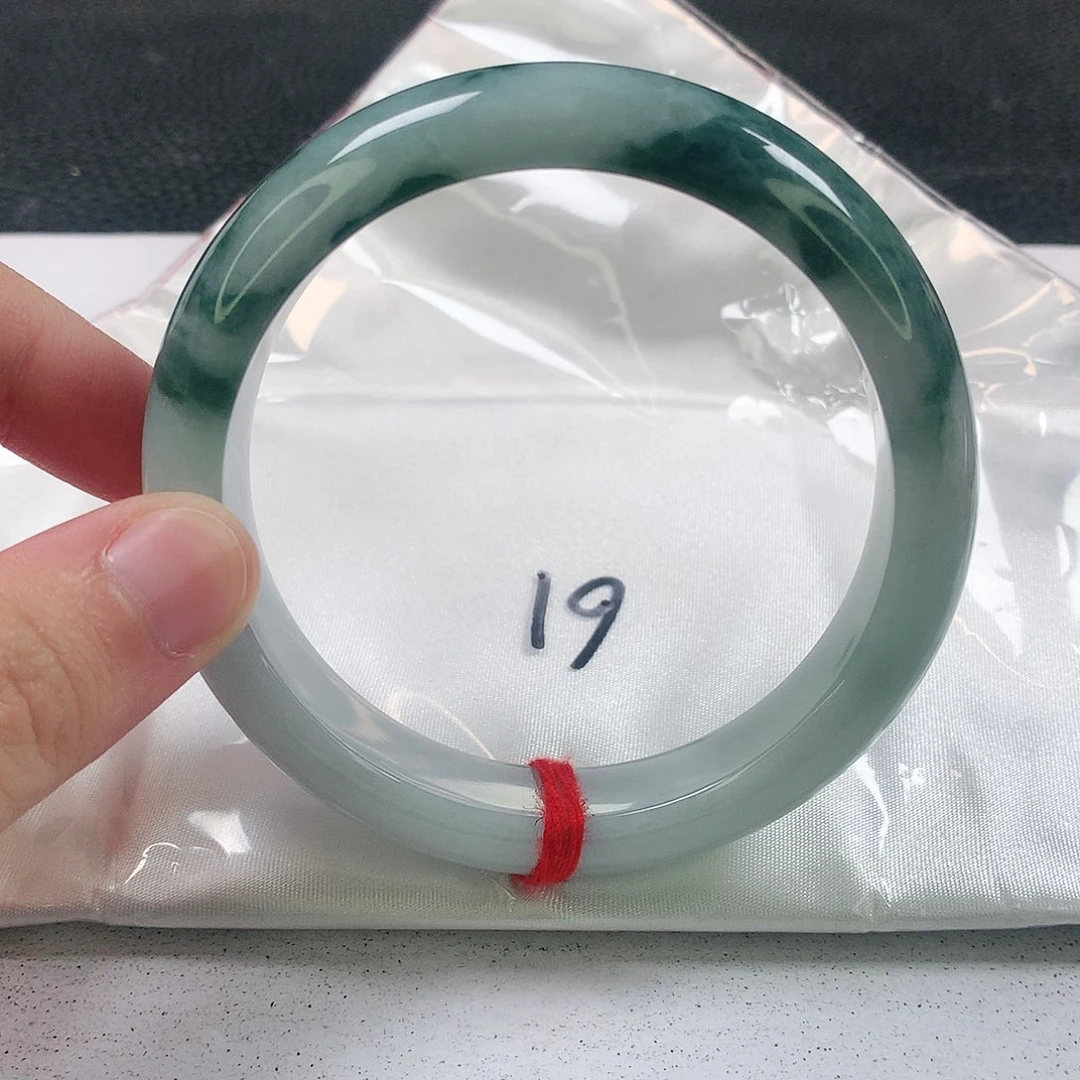 未镶嵌手镯翡翠338