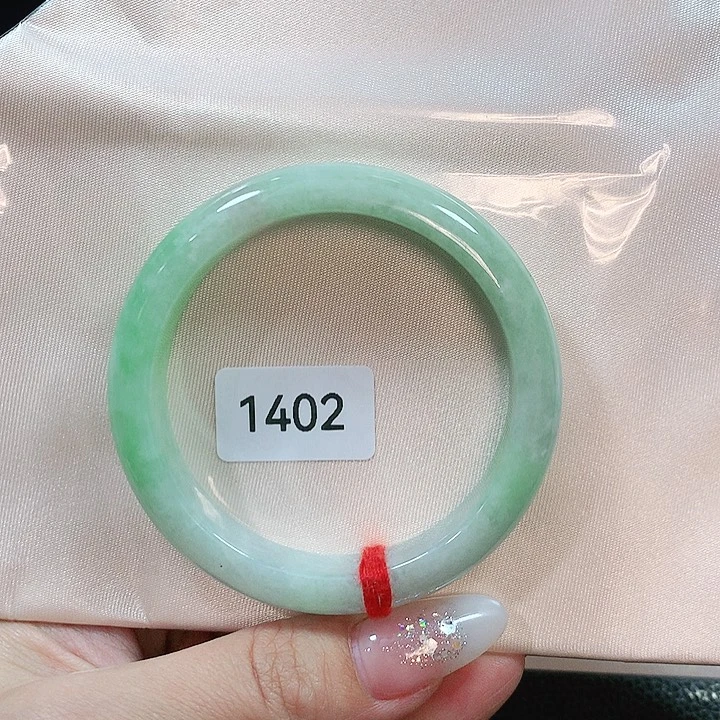 翡翠手镯未镶嵌天然翡翠手镯53