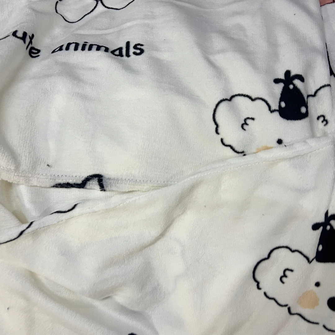 枕套颜色款式随机发