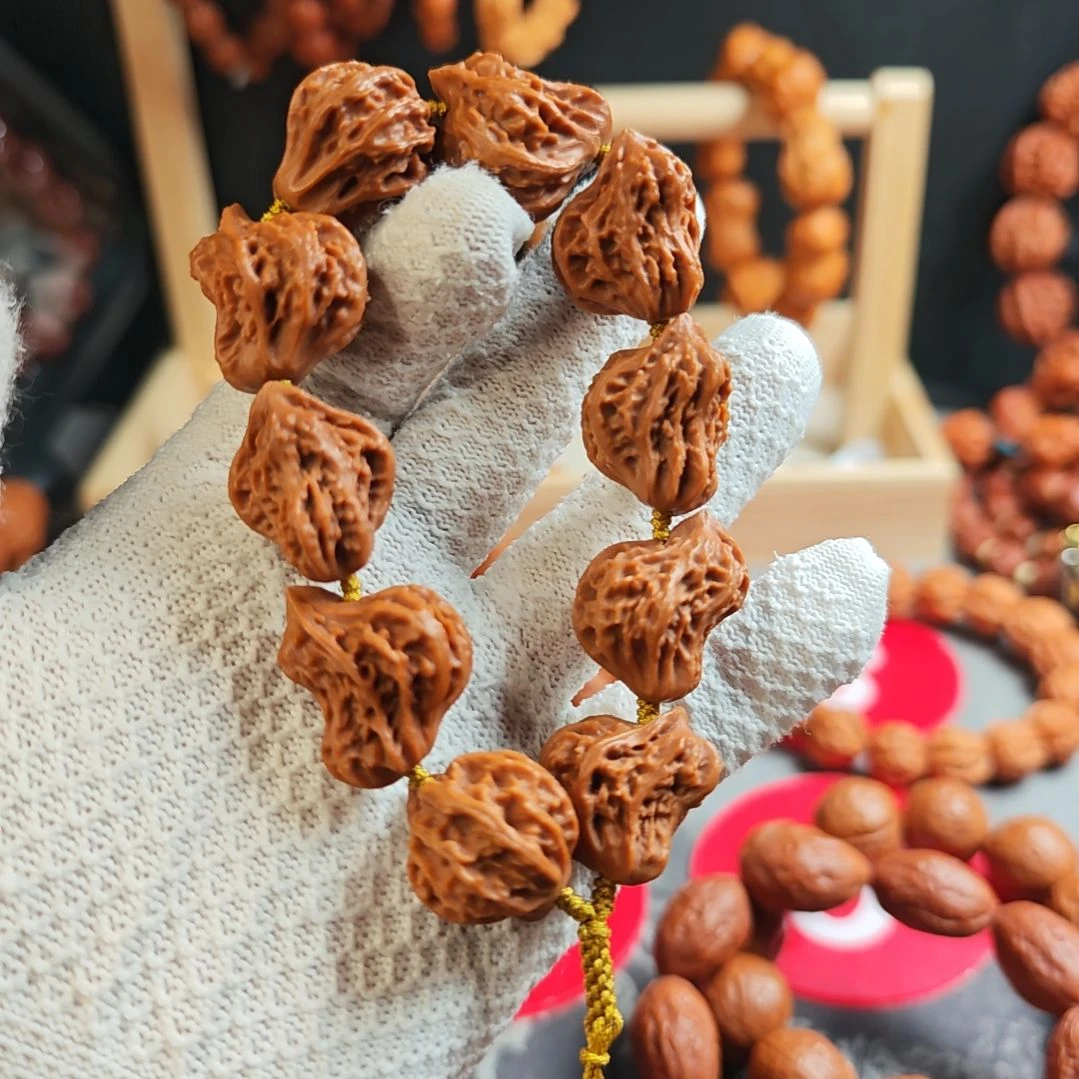 文玩核桃手串小鸟楸子异形手串