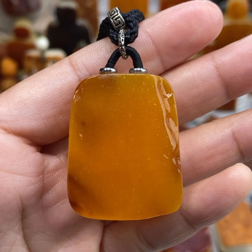 【闪购商品】琥珀颈饰未镶嵌