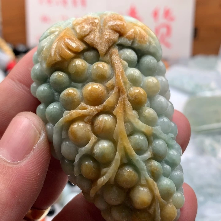 翡翠未镶嵌颈饰保真天然a货翡翠