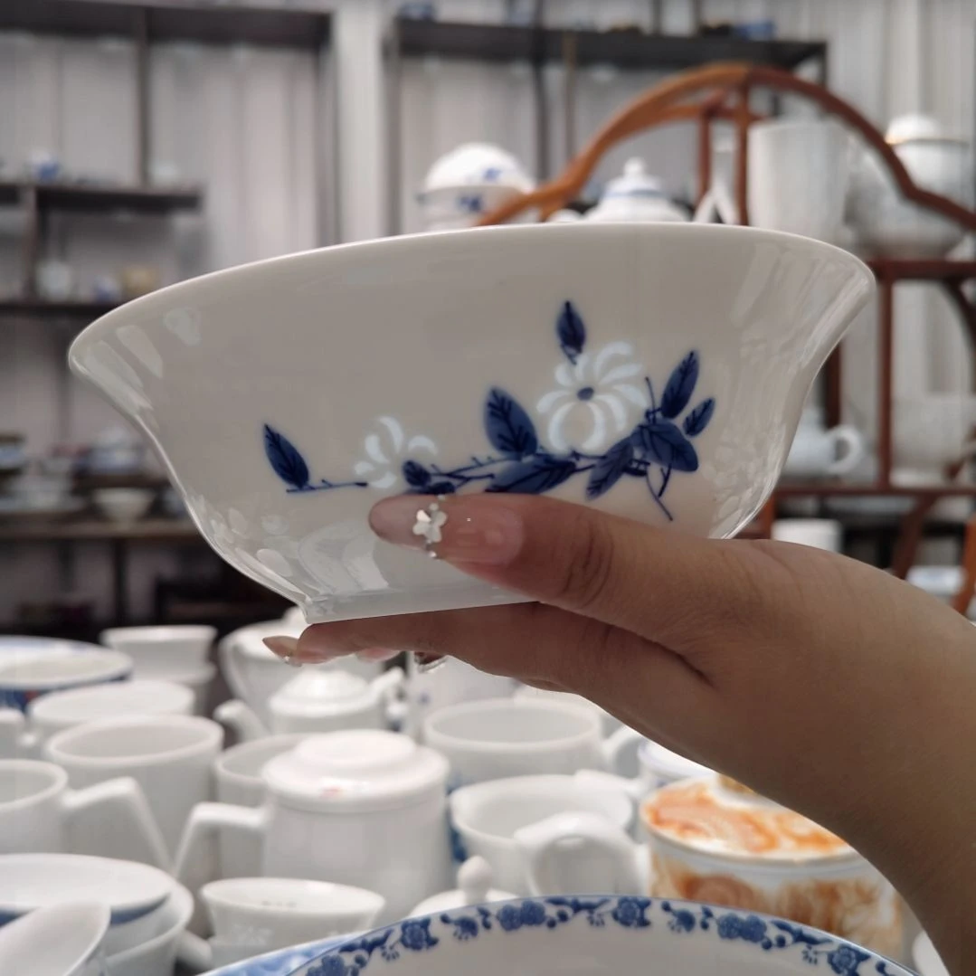 瓷手绘山丹丹7寸面碗一个