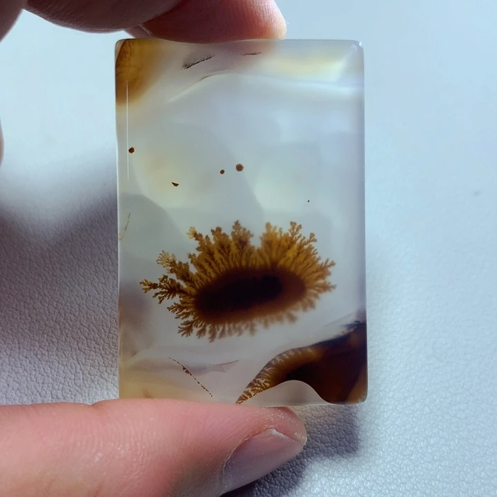 玛瑙/玉髓颈饰未镶嵌3****3