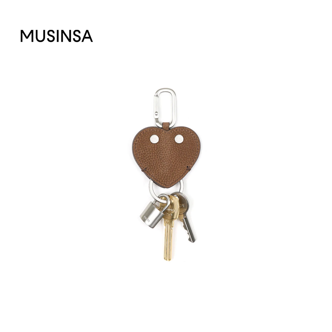 MUSINSA OSOI女士25秋季潮流时髦设计感百搭质感爱心包挂钥匙扣