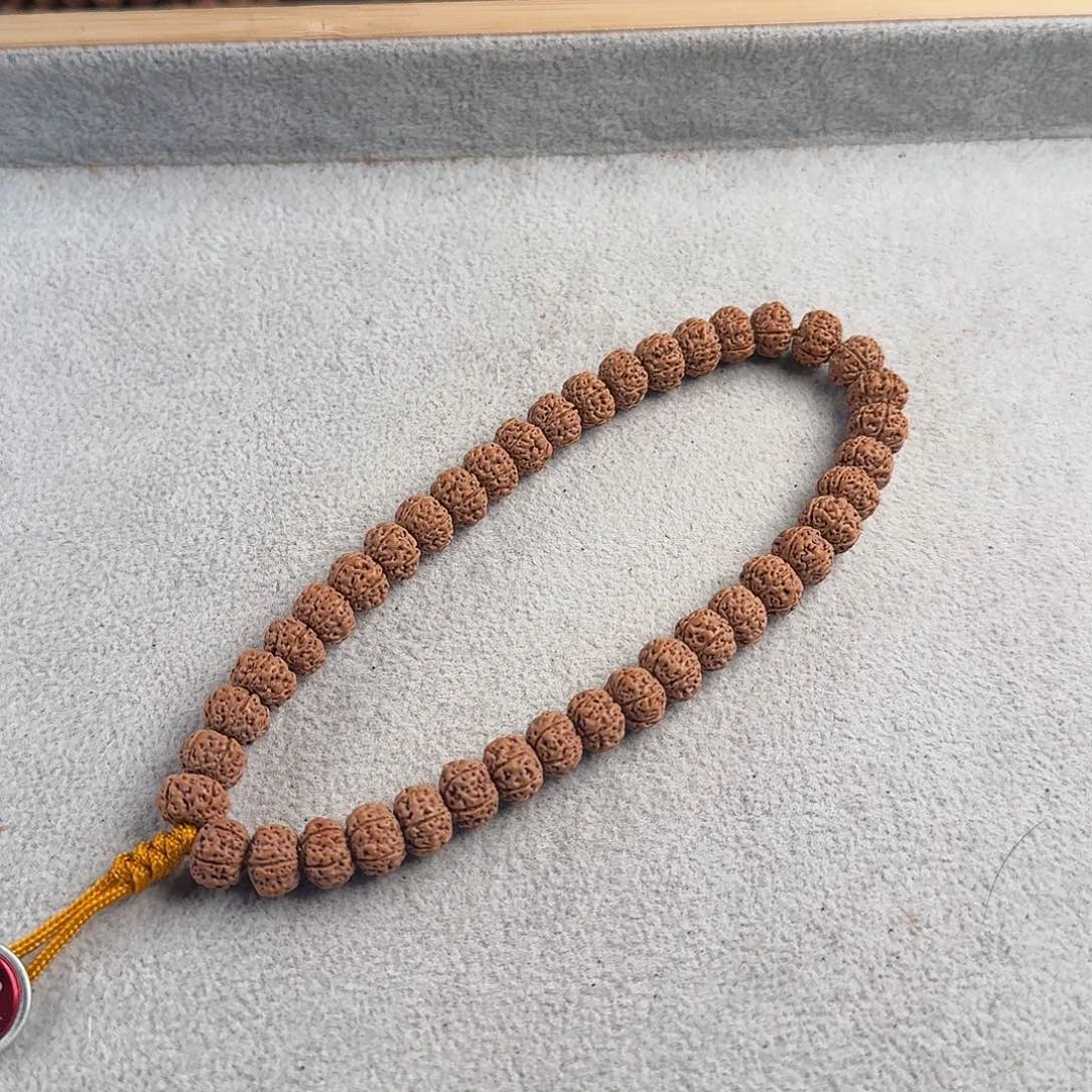 金刚菩提吊坠六瓣蜂王