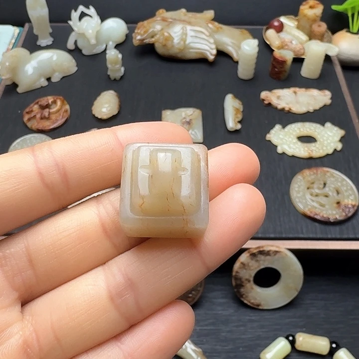 和田玉挂件未镶嵌