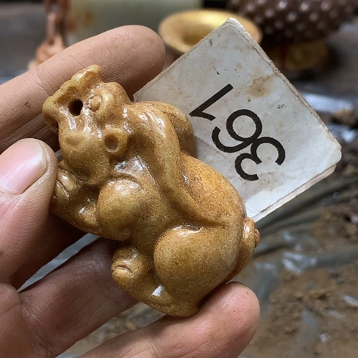 未镶嵌和田玉挂件