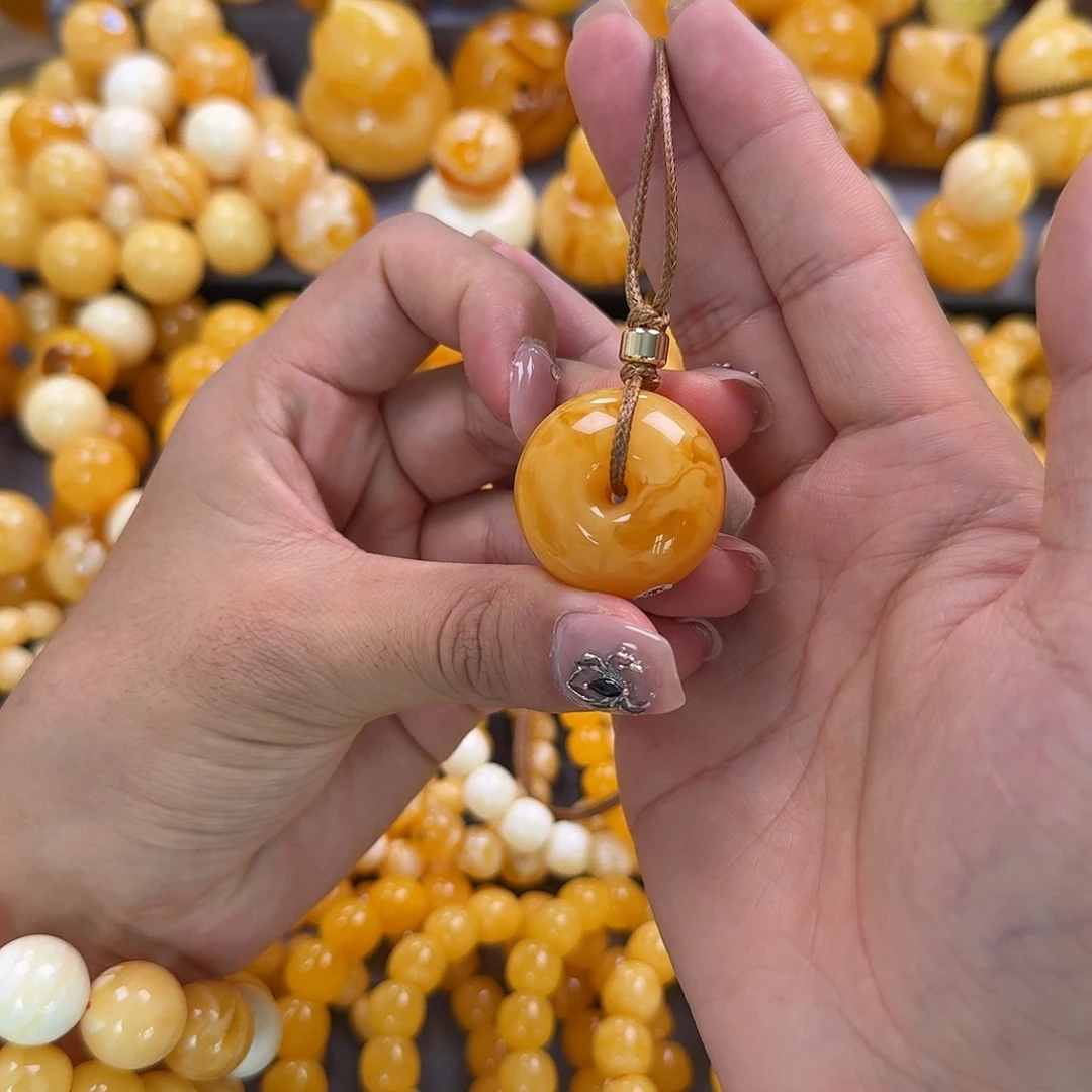 蜜蜡未镶嵌珠宝奇石