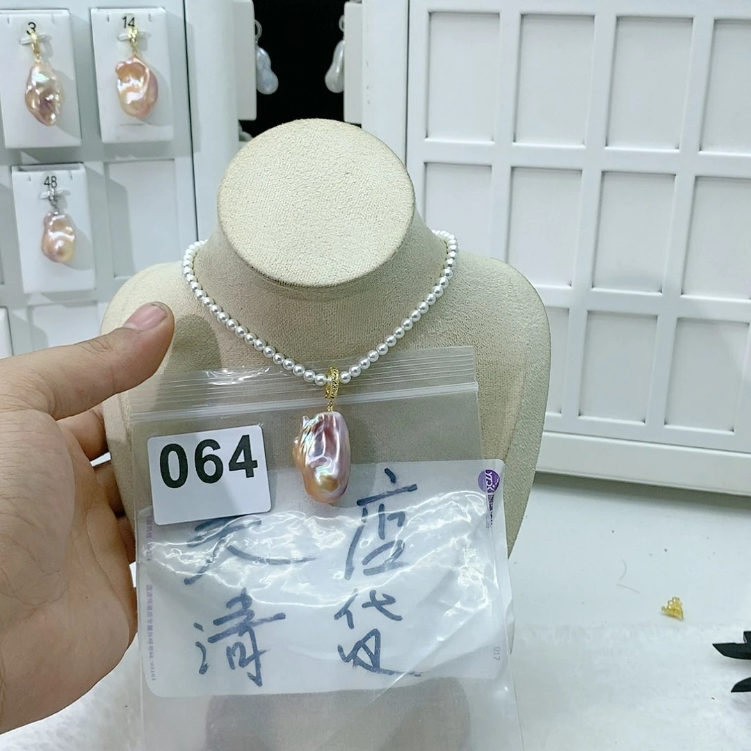 淡水珍珠颈饰合金
