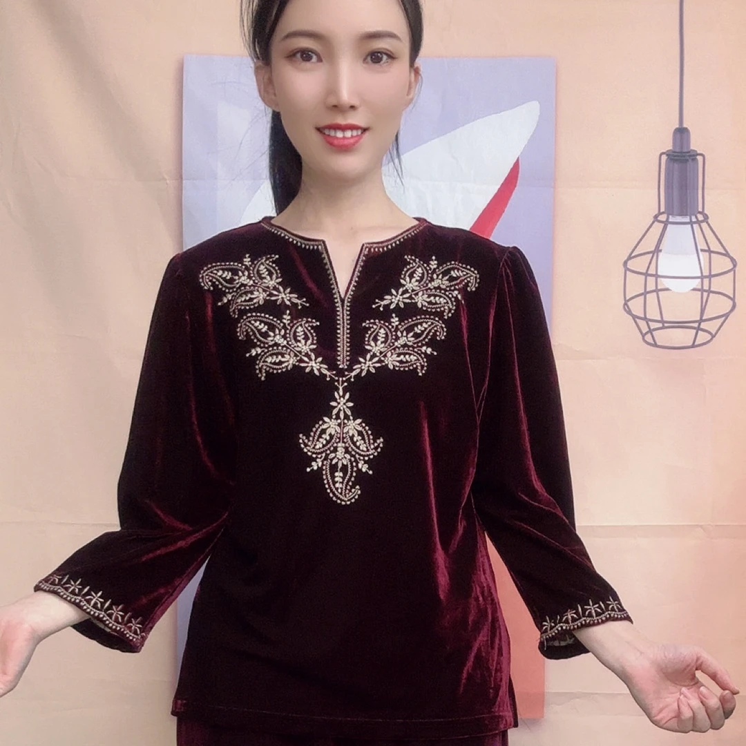 重工凤冠手绣V领显瘦中老年妈妈上衣加裤子两件套