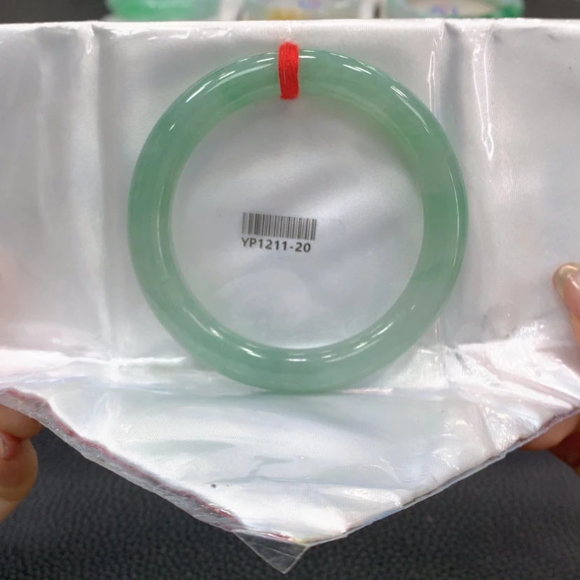 【闪购商品】翡翠手镯未镶嵌翡翠
