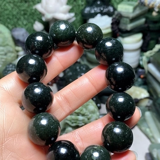 未镶嵌和田玉（糖玉）珠宝半成品