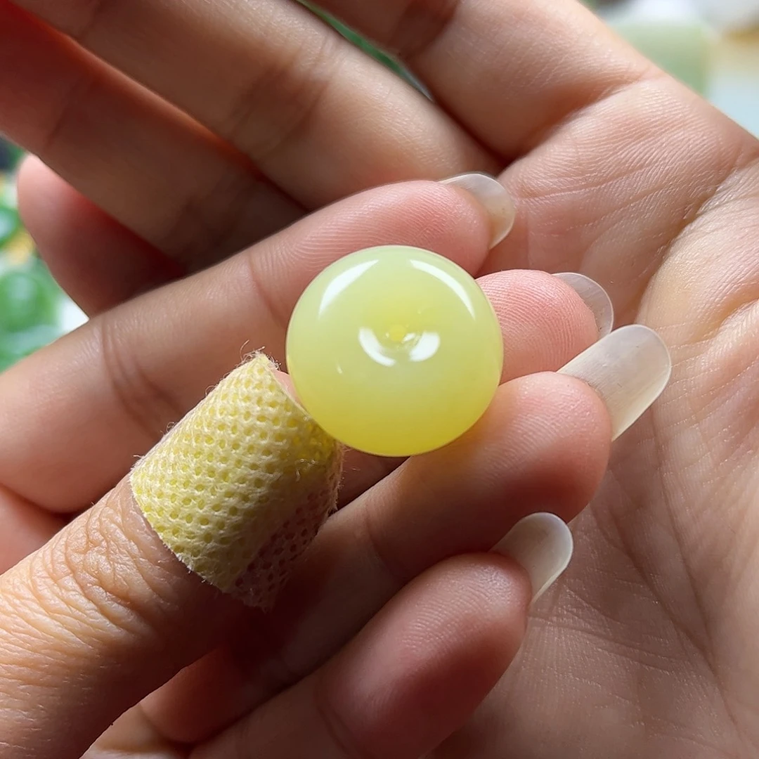 和田玉吊坠未镶嵌周**始