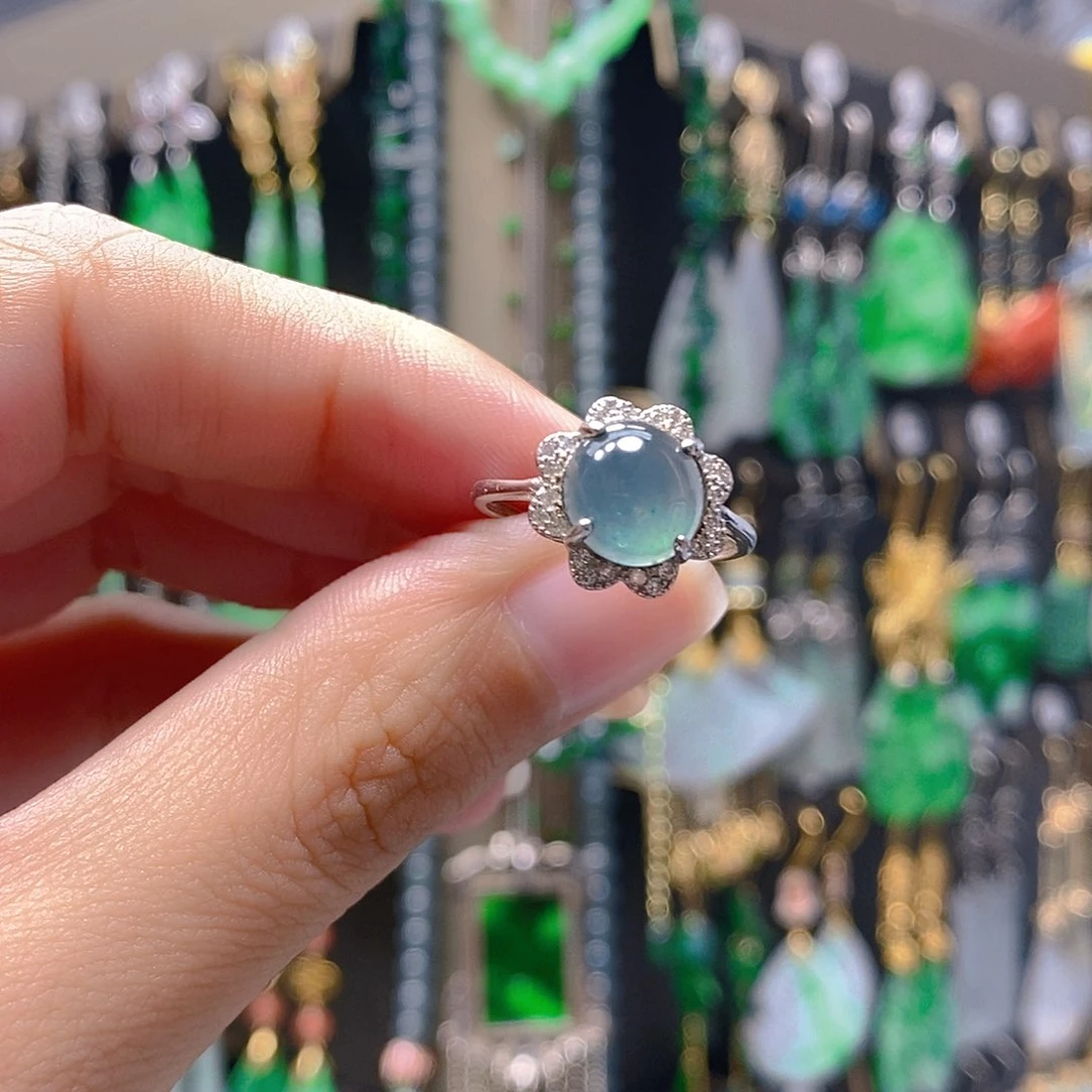 未镶嵌翡翠耳饰翡翠