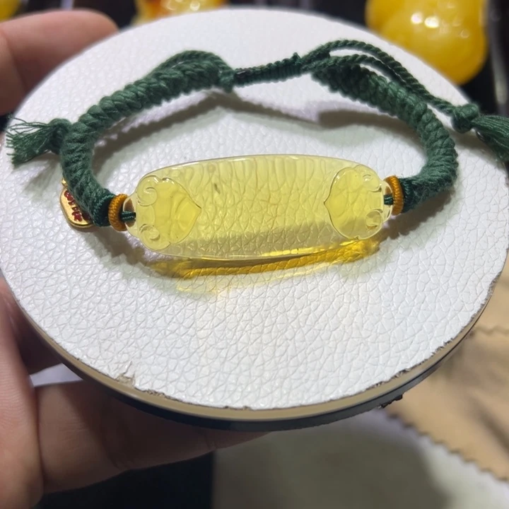 琥珀未镶嵌颈饰琥珀手串