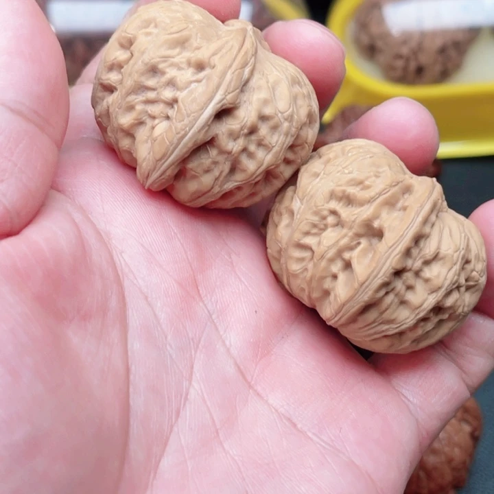 文玩核桃把件平谷元宝39×38×30