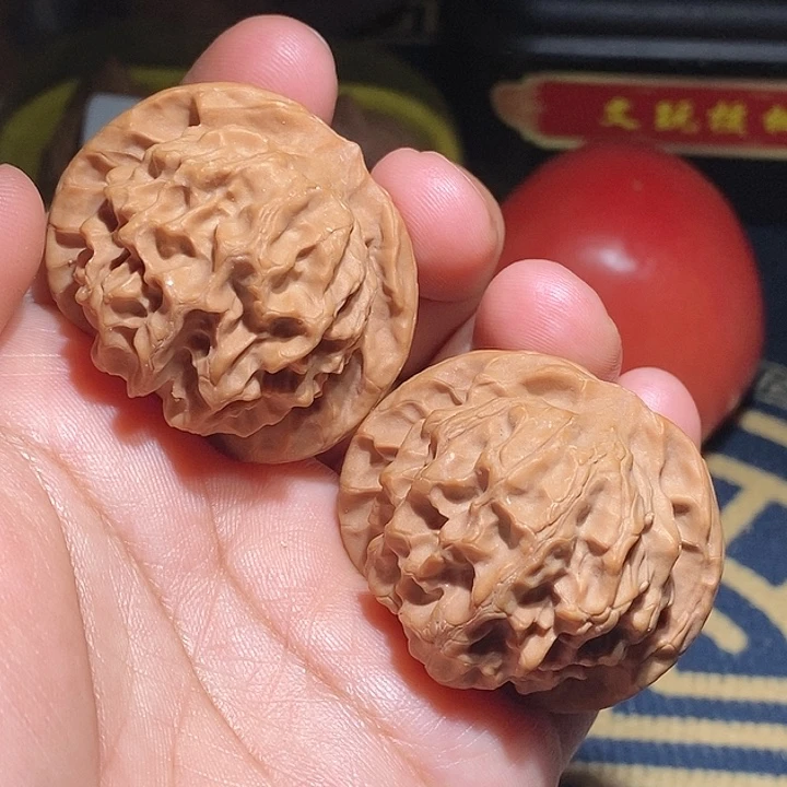 【闪购商品】文玩核桃吊坠龙鳞