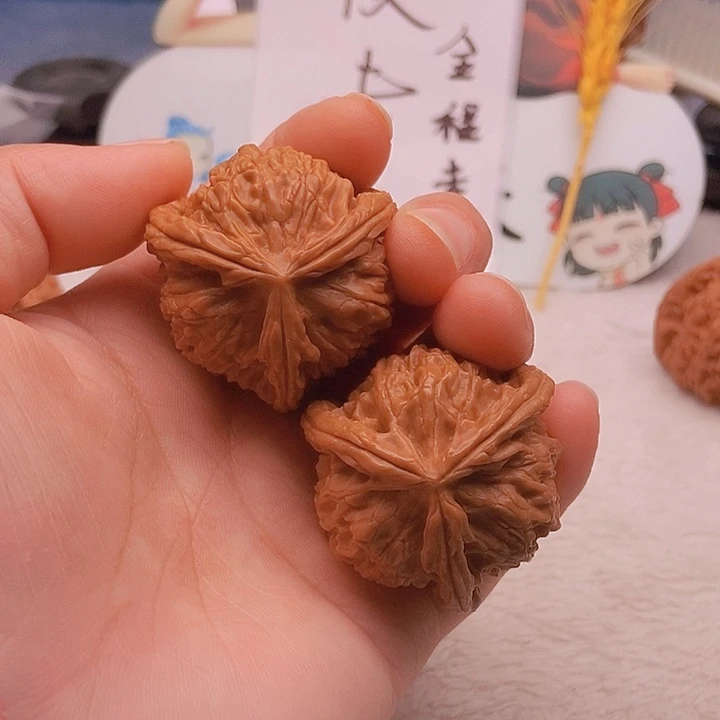 吊坠文玩核桃古*三棱