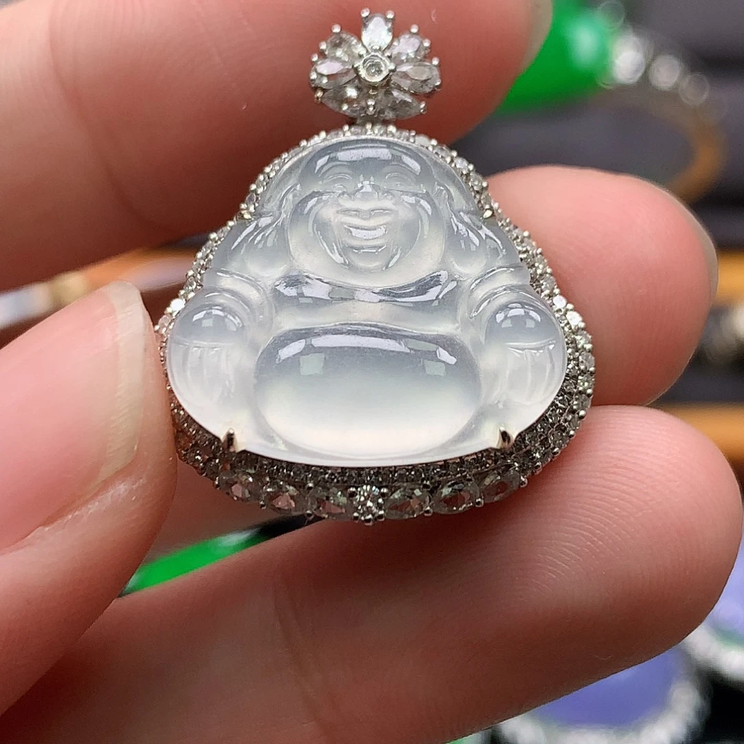 翡翠18K金镶嵌颈饰