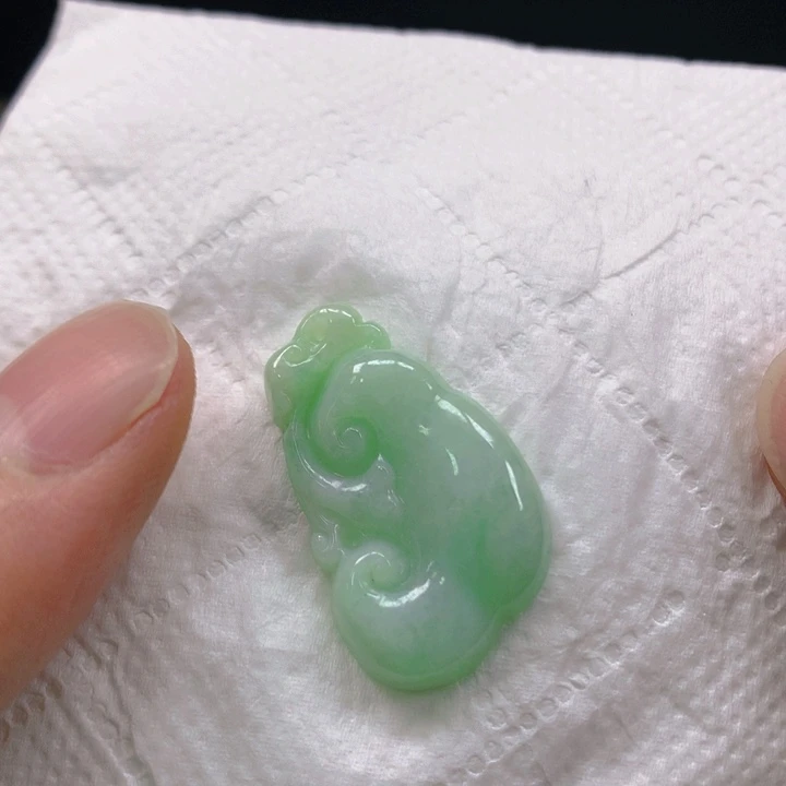 翡翠未镶嵌挂件翡翠