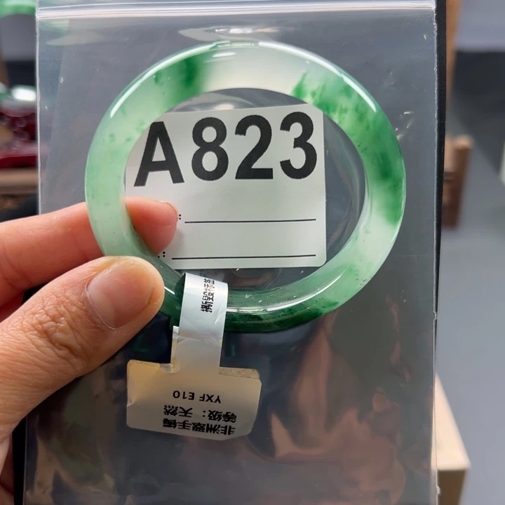 石英质玉未镶嵌手镯53