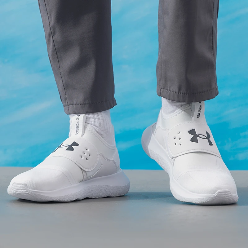 [跑者美学]安德玛男鞋新款运动实战休闲鞋健身训练耐磨透气跑步鞋