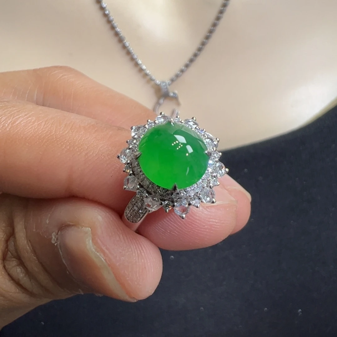 翡翠吊坠(不含链)18K金镶嵌