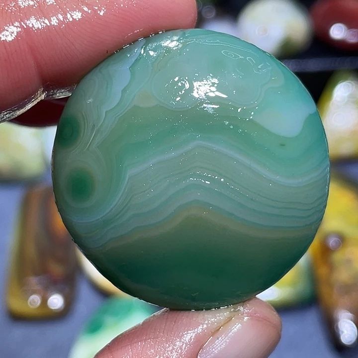 玛瑙/玉髓未镶嵌珠宝奇石