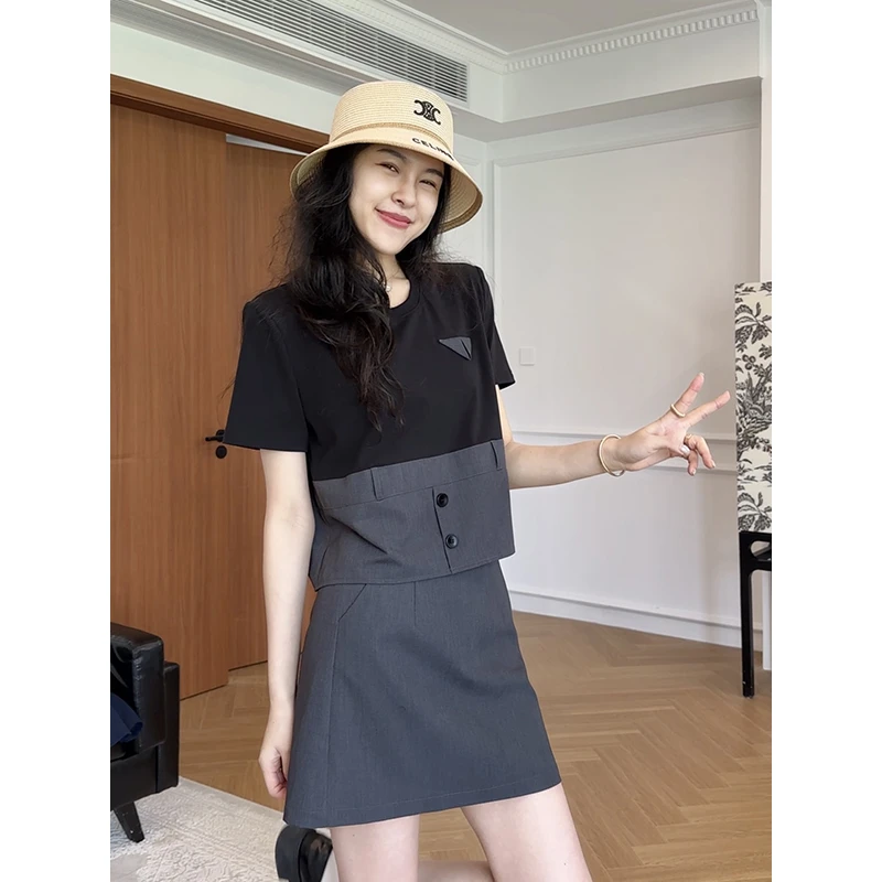 【现货】张阿星【通勤挂】假两件高级感撞色拼接短袖上衣+A版遮肉裙裤