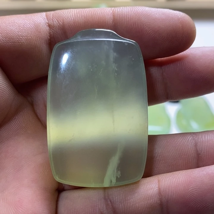岫玉未镶嵌挂件岫玉