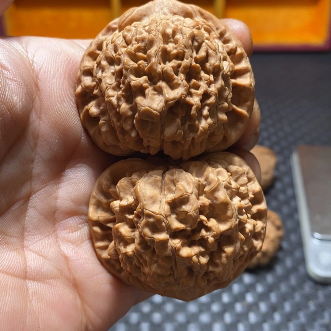 吊坠文玩核桃51.5尺，麒麟纹官帽
