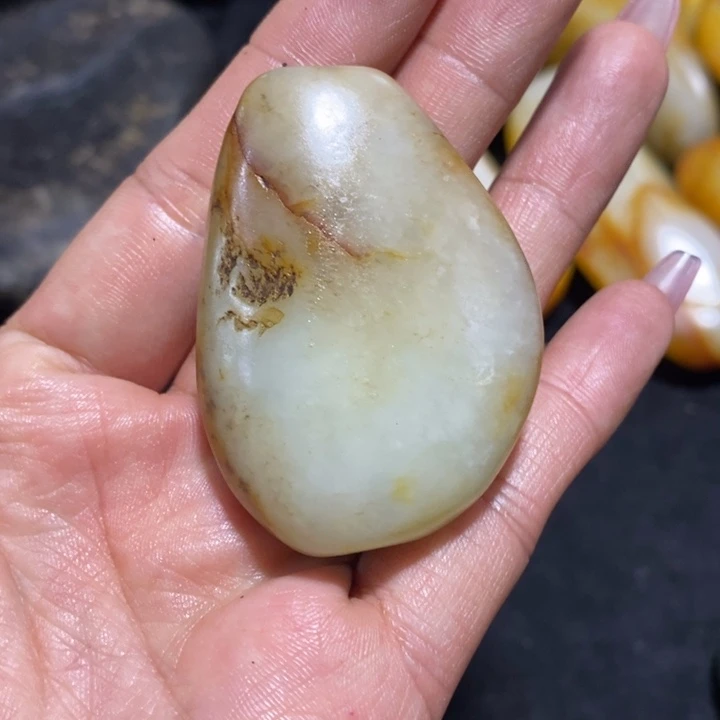 未镶嵌和田玉（糖玉）挂件