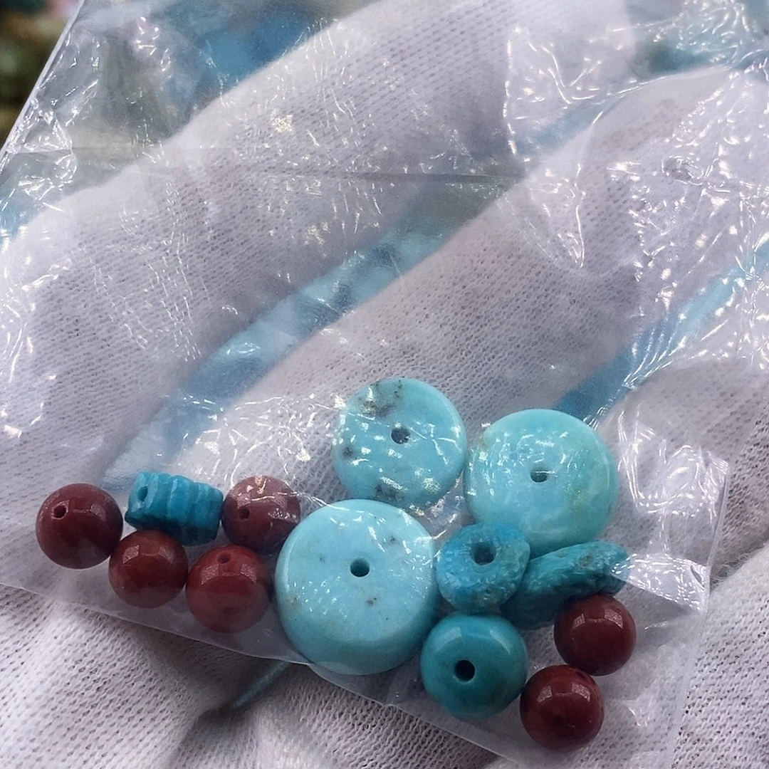 南红玛瑙未镶嵌珠宝奇石