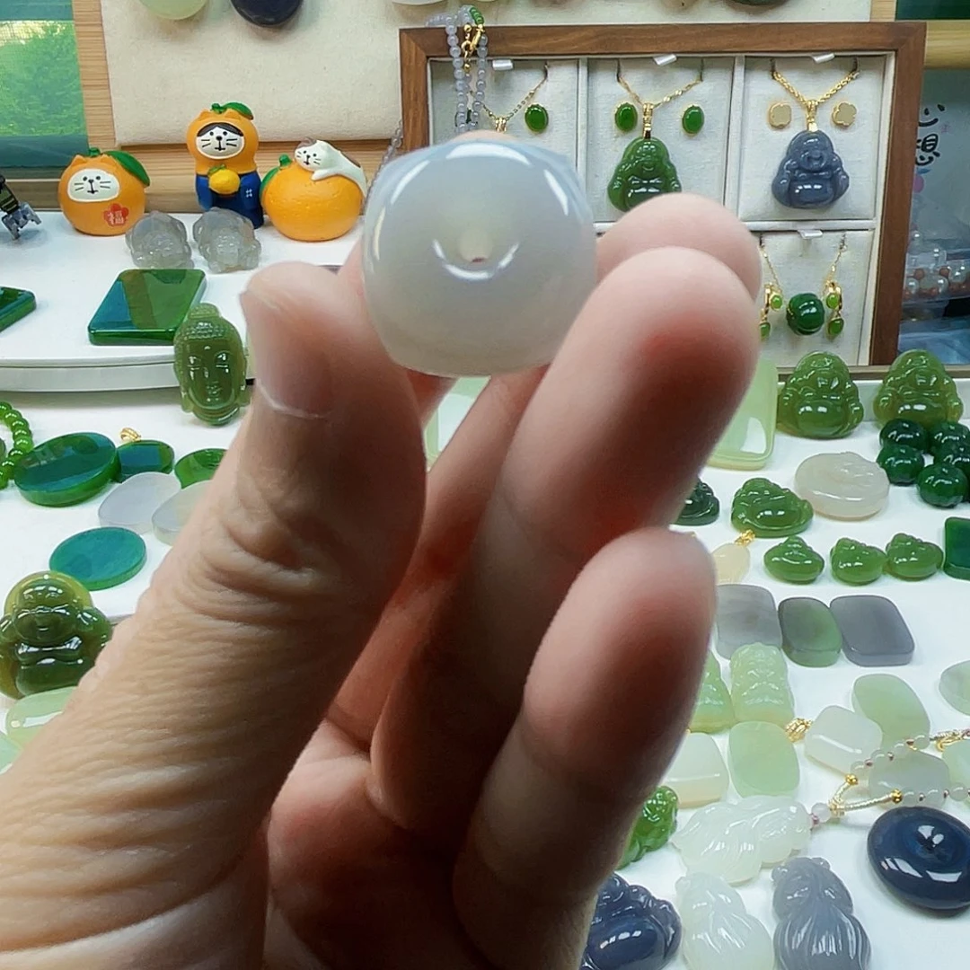 尚***装吊坠(不含链)未镶嵌和田玉