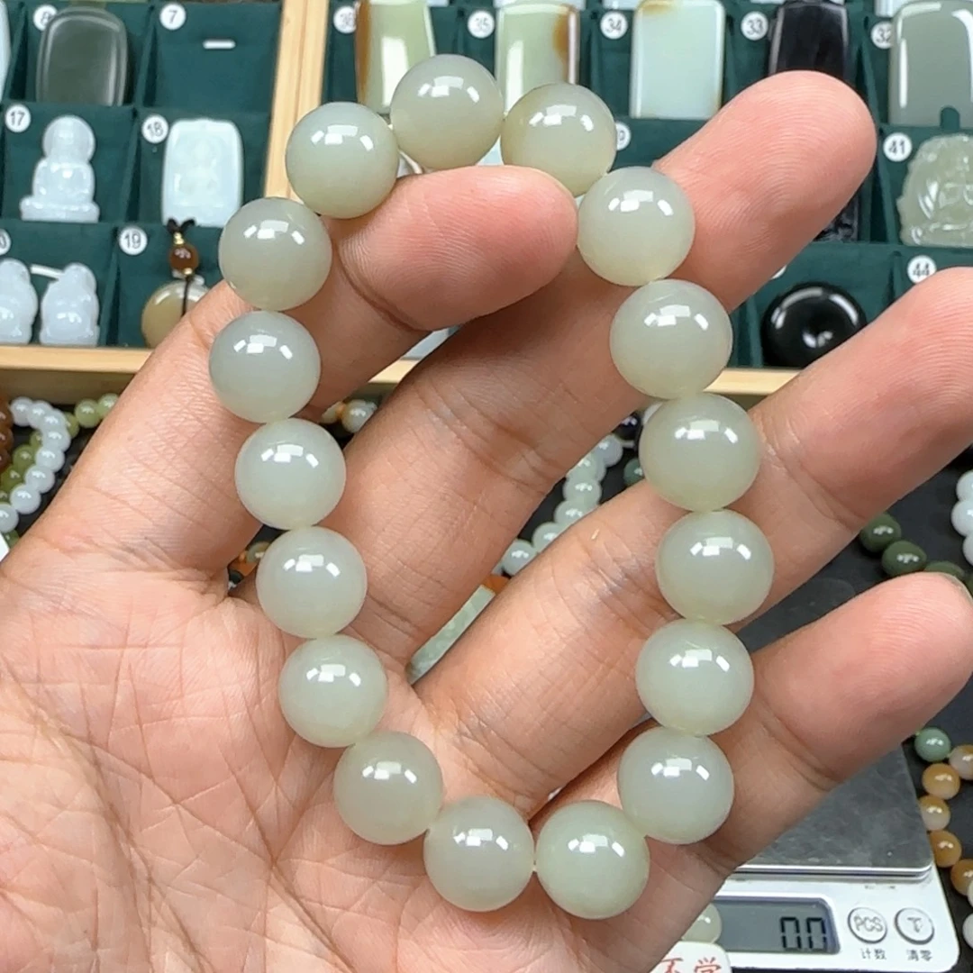 风***院和田玉未镶嵌挂件
