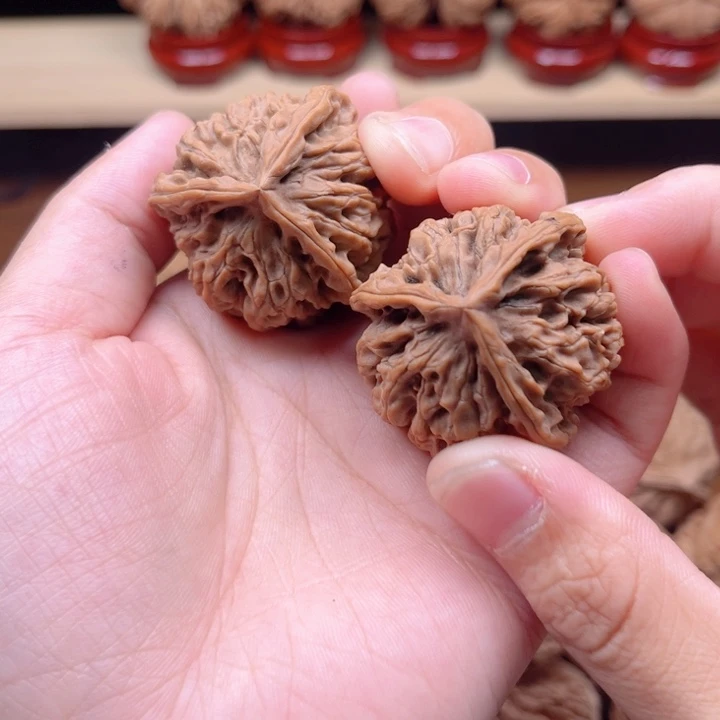驴***核文玩核桃吊坠虎王37373741全品