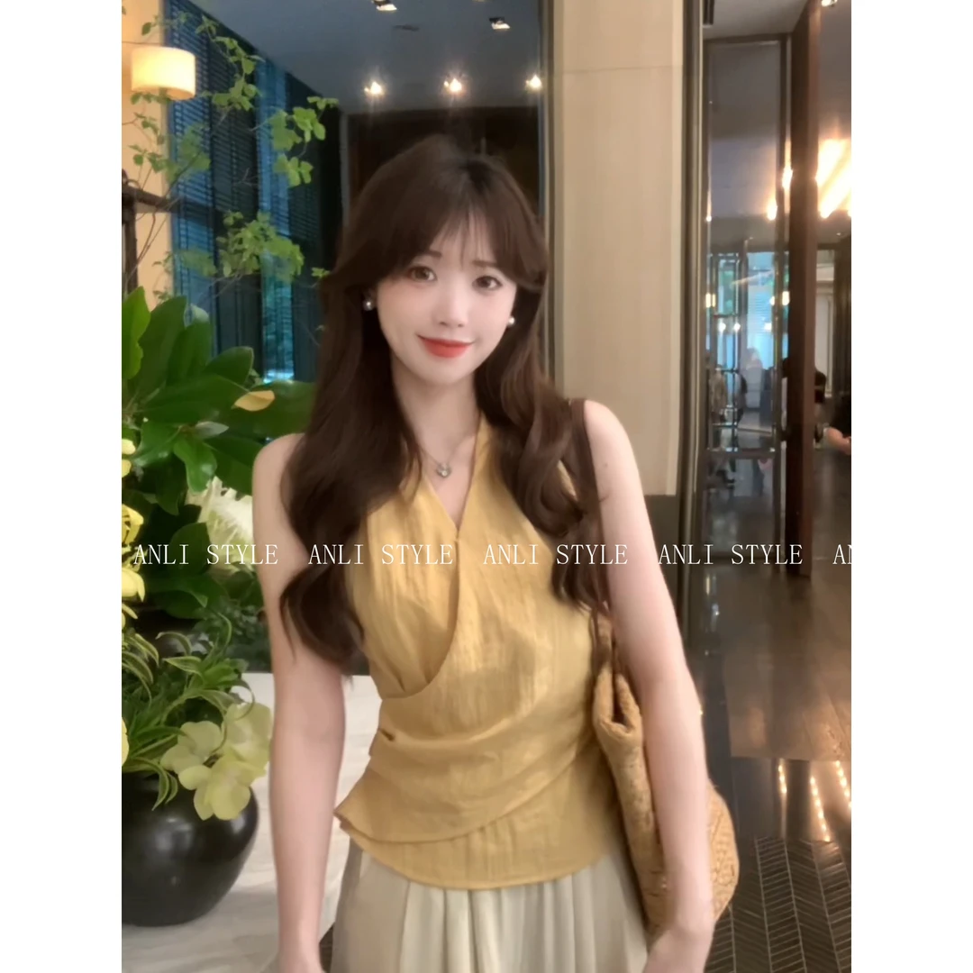 通勤轻熟风韩系风纯欲风背心吊带修身复古夏季显瘦气质短款上衣