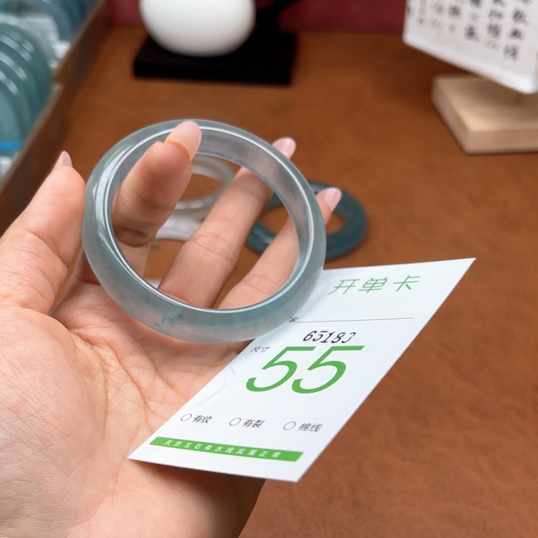 石英岩玉手镯未镶嵌