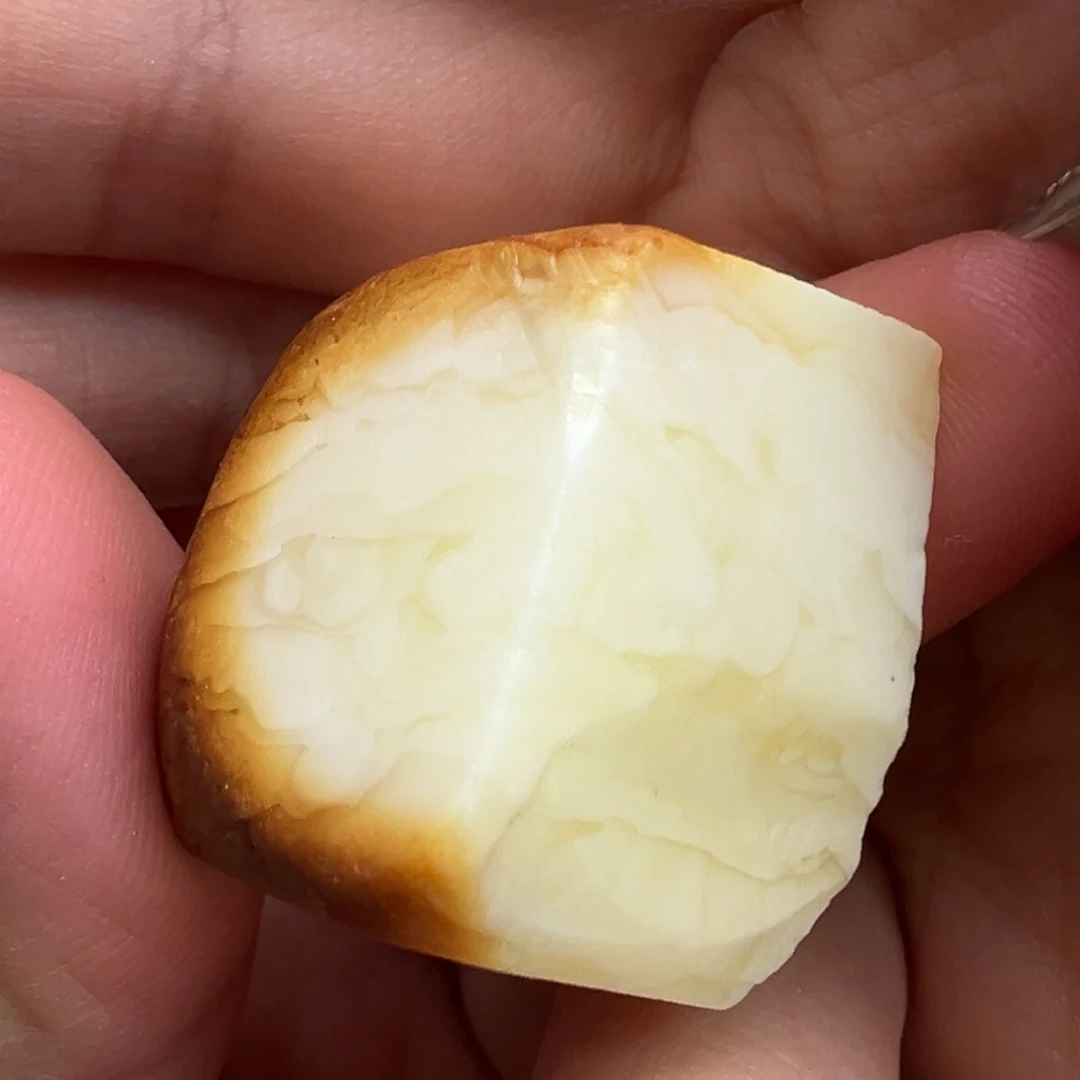 定制琥珀未镶嵌蜜蜡