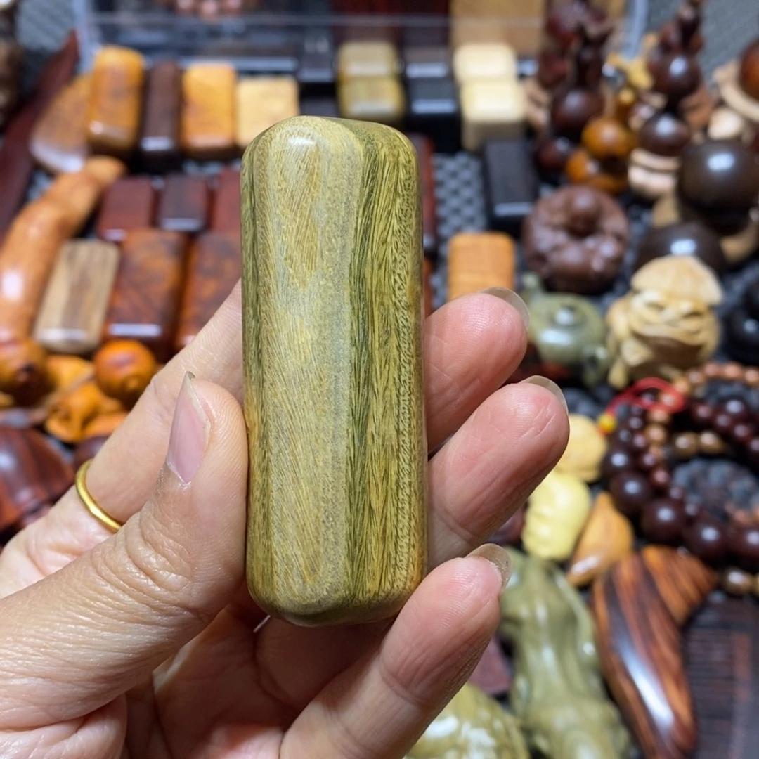 木楚*绿檀木木块一个