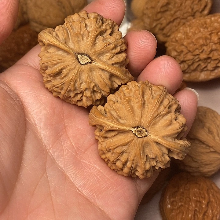 随***风吊坠文玩核桃宫44