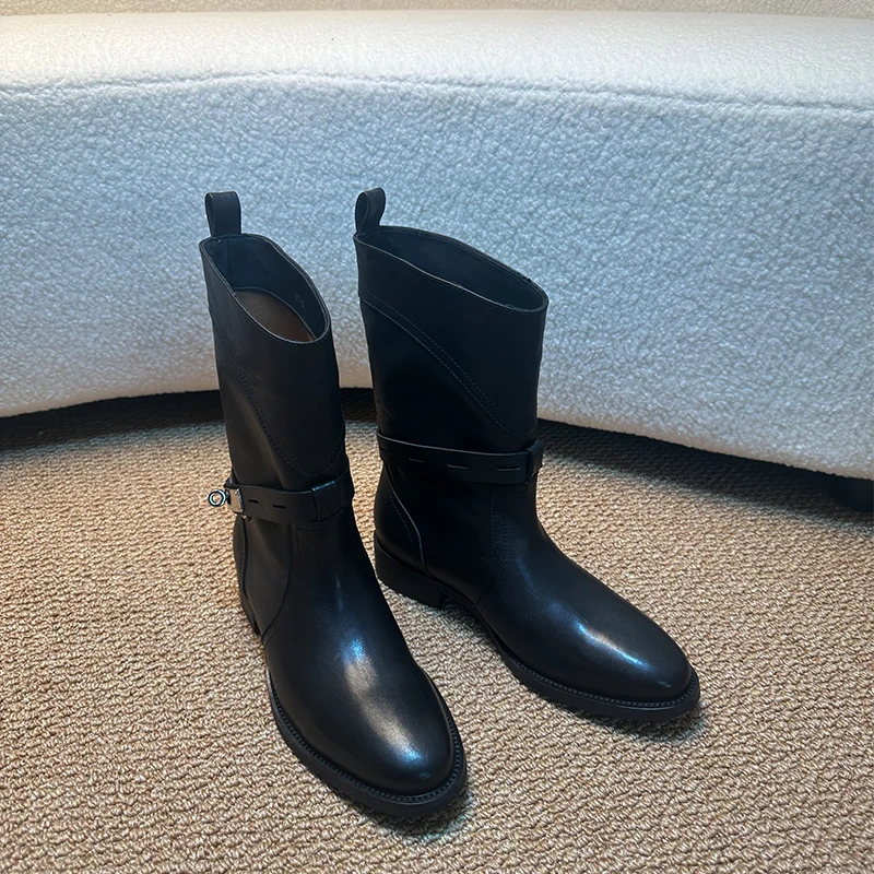 欧货真皮女鞋2025冬季新款时尚百搭厚底英伦皮带扣中筒时装马丁靴
