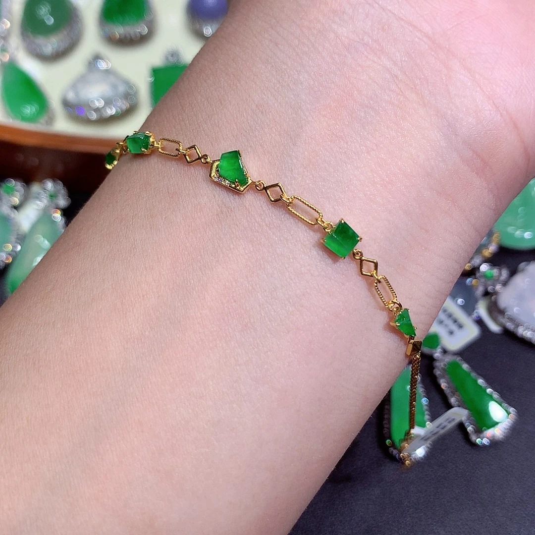 翡翠吊坠(不含链)18K金镶嵌