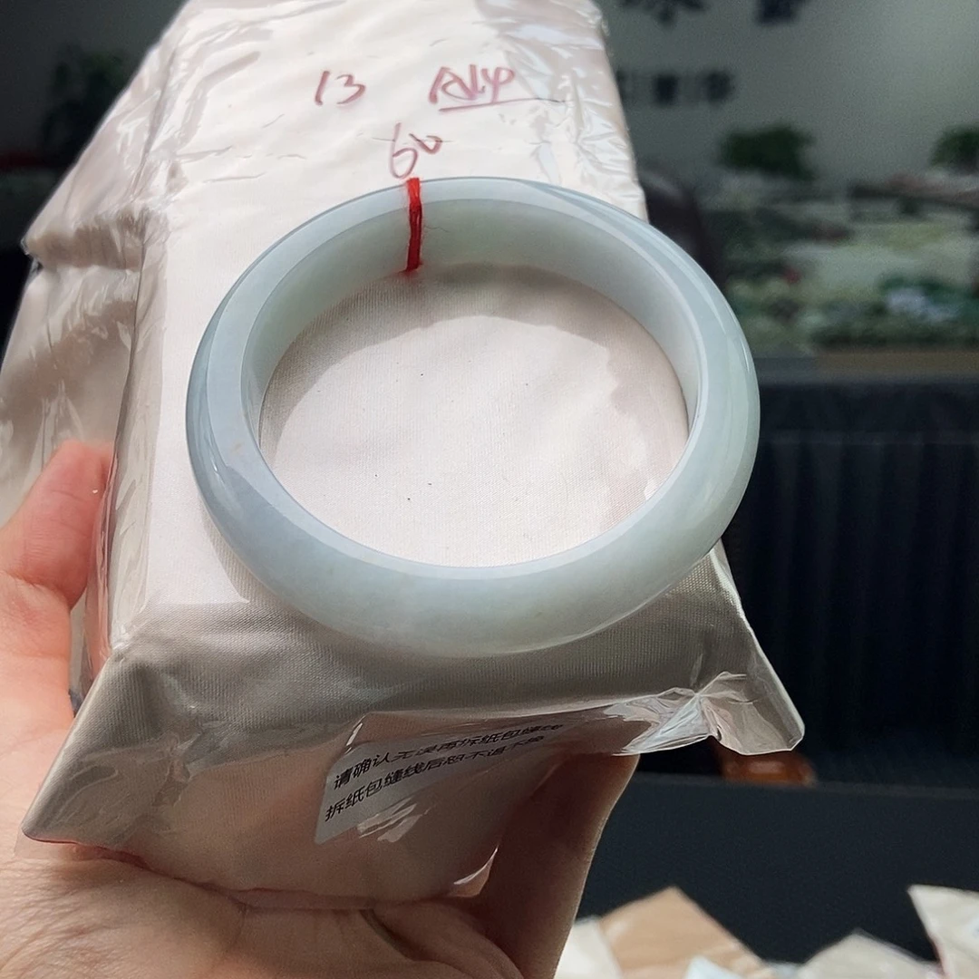 翡翠未镶嵌手镯拍一发一
