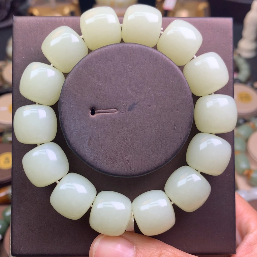 手链未镶嵌和田玉追**麟