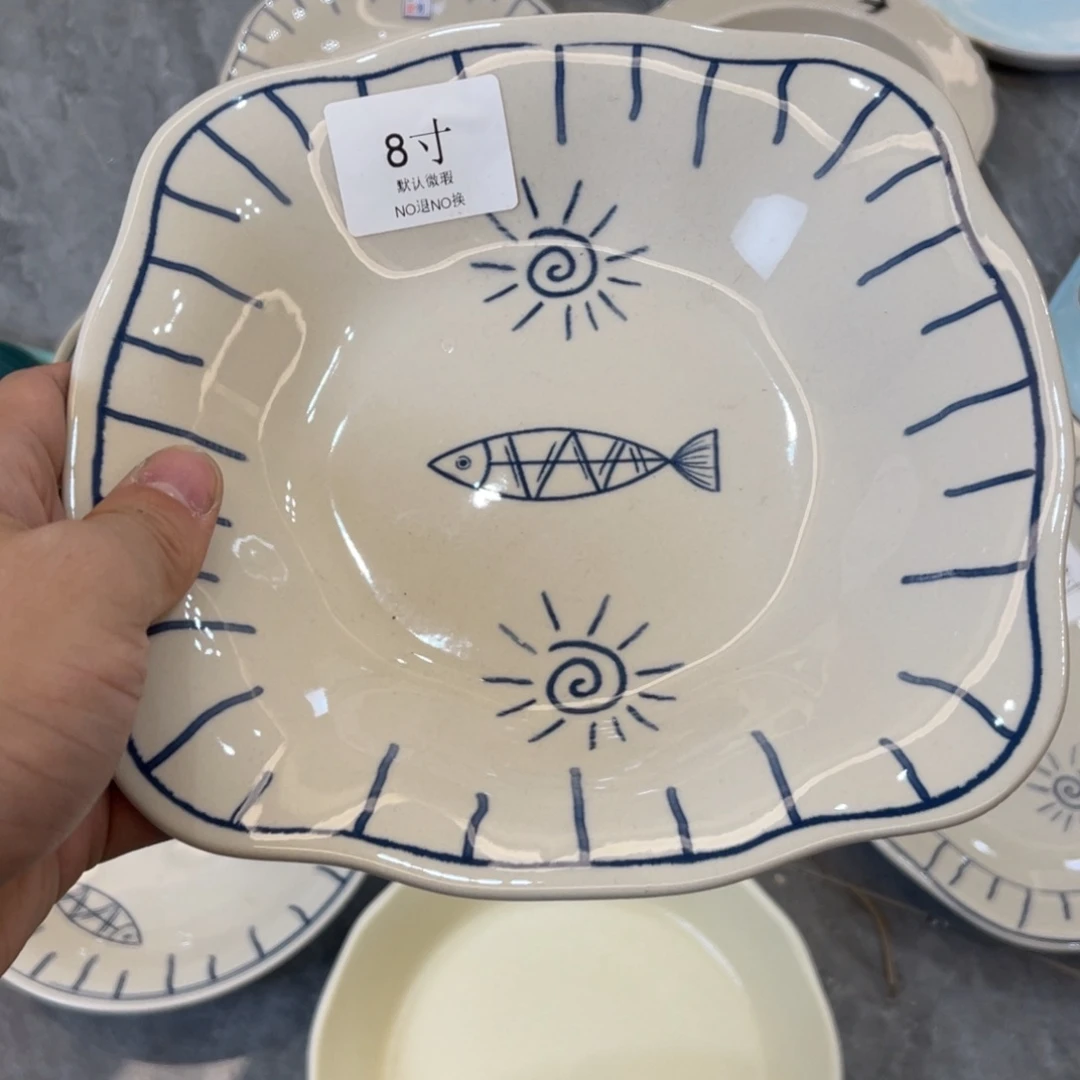 陶瓷微瑕餐具介意勿拍，满18飞！